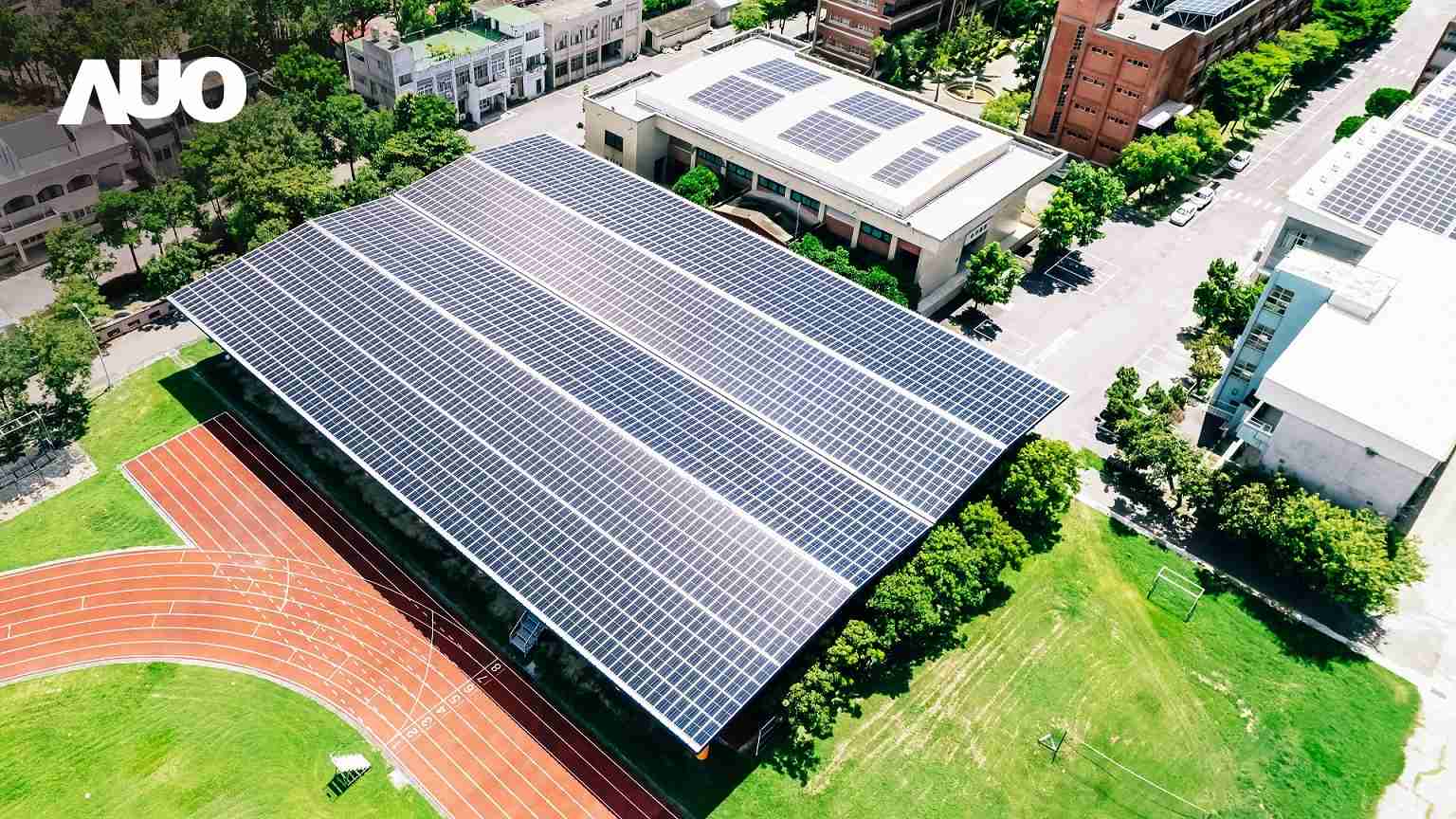 888.BY集团电子游戏SunSteel光电整合型浪板具备快速安装、、、轻量化优势,,可提升15%发电效能,,,通过国际IEC与台湾VPC认证安全、、、、防漏、、耐候标准